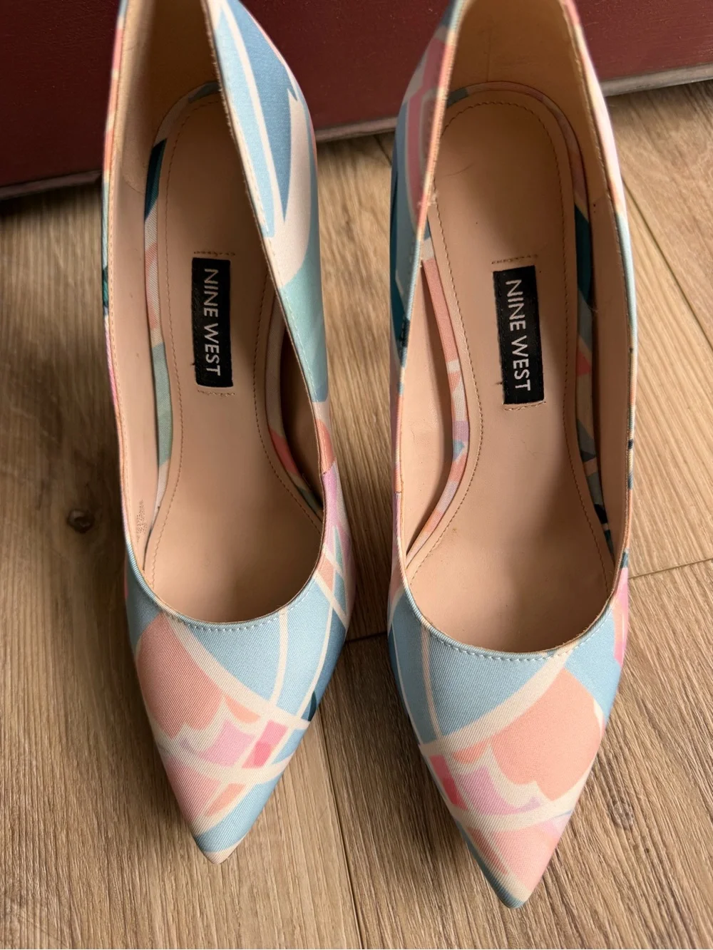 Nine West Pastel Pink & Blue Geometric Pointed Toe Pumps